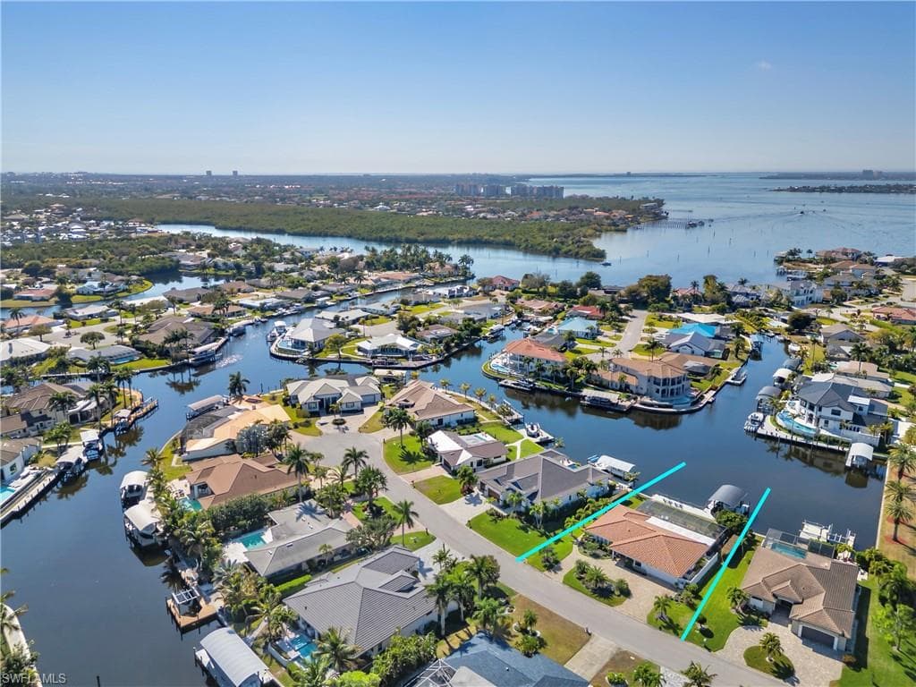 6610 Joanna CIR FORT MYERS, FL 33919