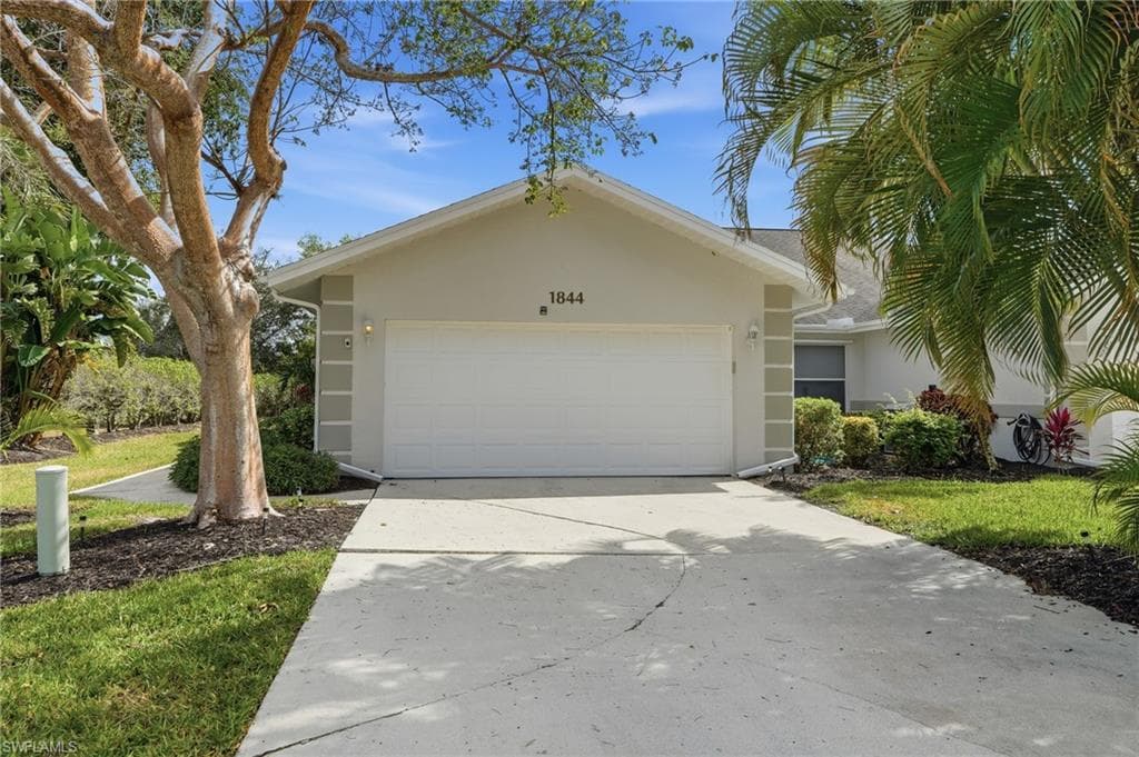 1844 Crown Pointe BLVD NAPLES, FL 34112