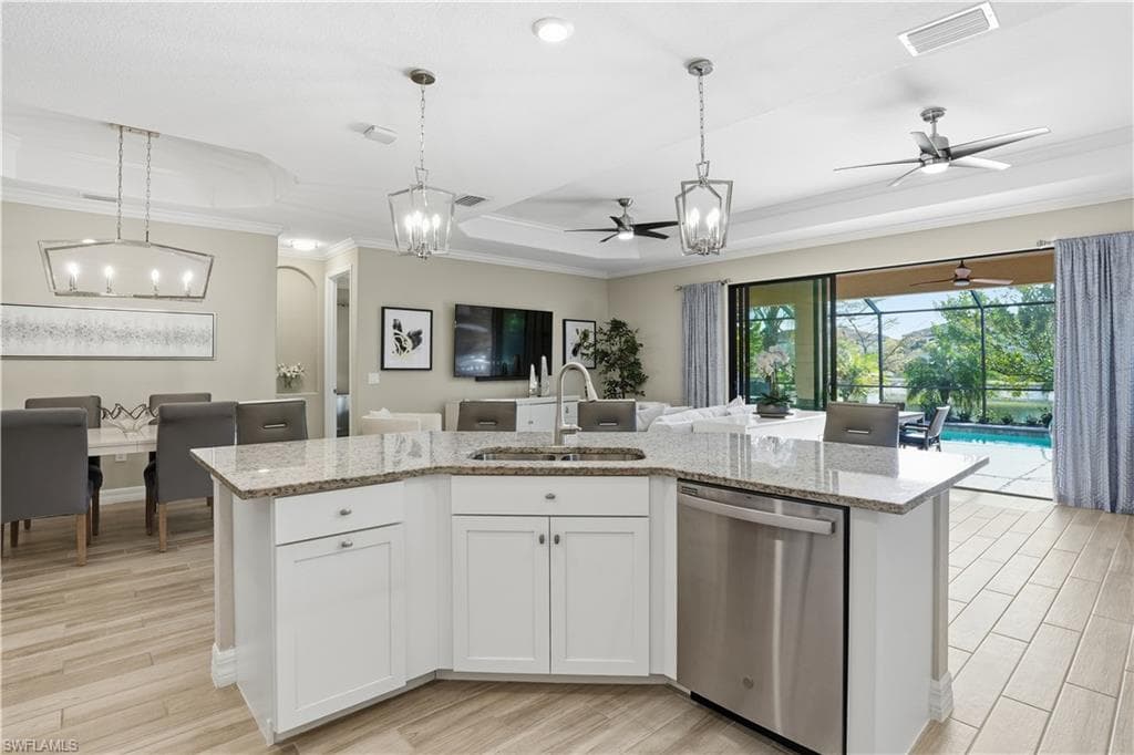 28091 Foxrock CT BONITA SPRINGS, FL 34135