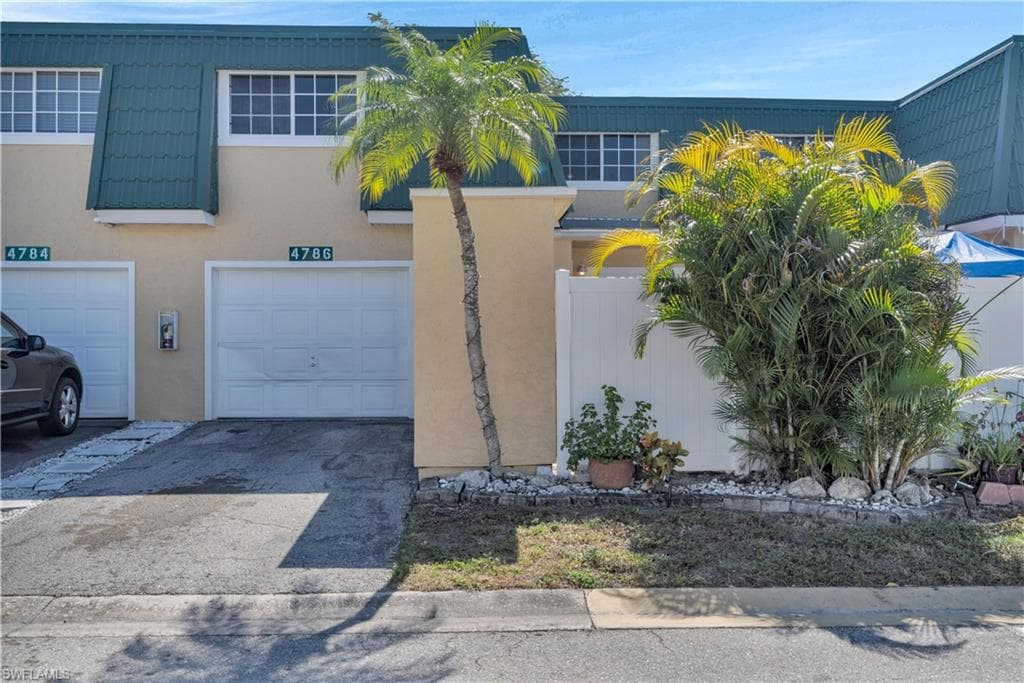 4786 Albacore LN FORT MYERS, FL 33919