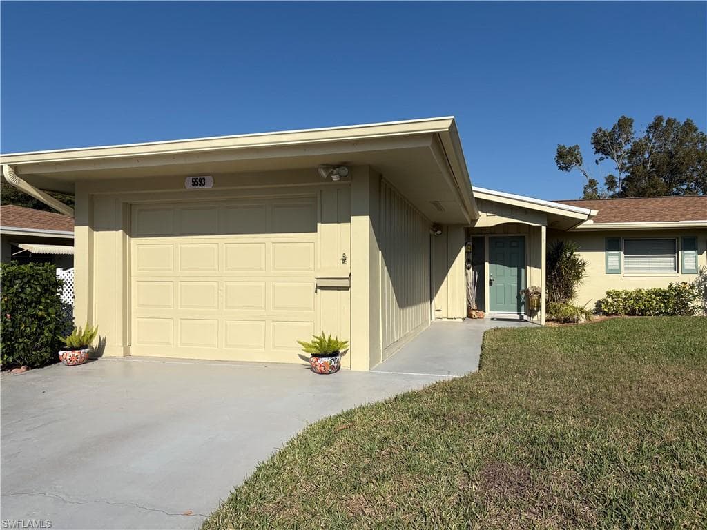 5593 Hamlet LN FORT MYERS, FL 33919