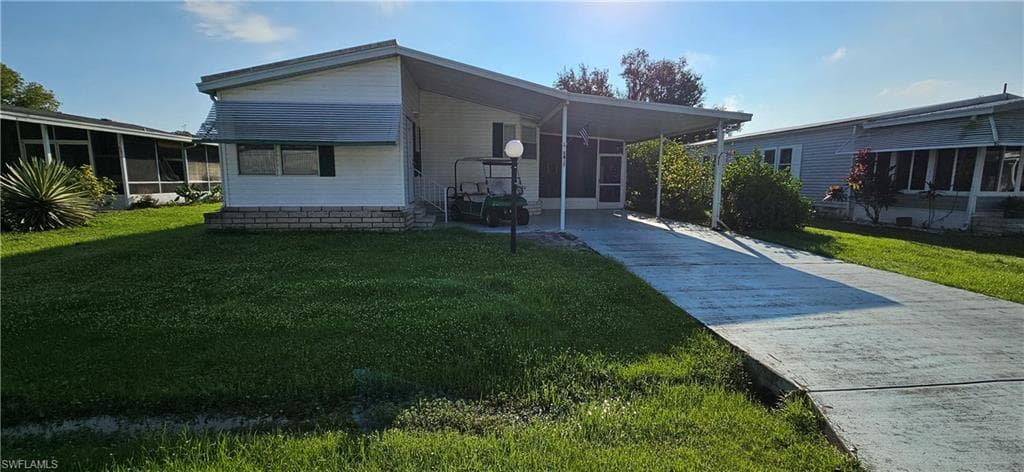 8410 Wagon Wheel CIR NORTH FORT MYERS, FL 33917