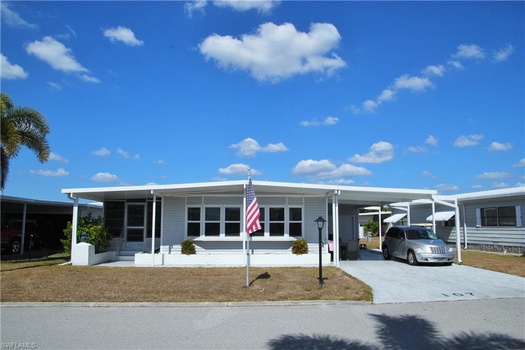 107 Snead DR NORTH FORT MYERS, FL 33903