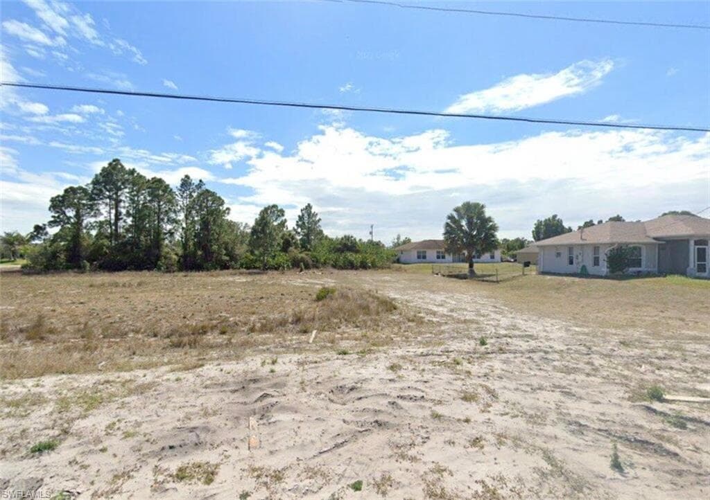 3405 36th ST SW LEHIGH ACRES, FL 33976