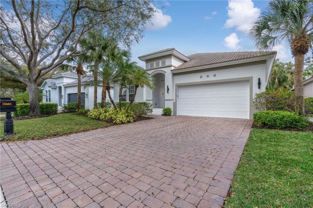 19005 Ridgepoint DR ESTERO, FL 33928