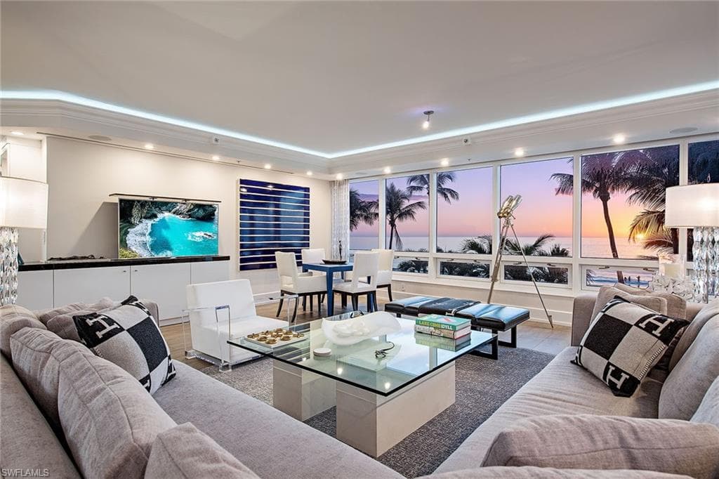 9235 Gulf Shore DR TL2 NAPLES, FL 34108