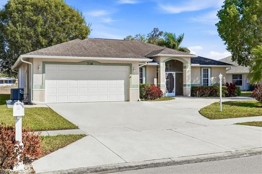 716 Charlemagne BLVD NAPLES, FL 34112