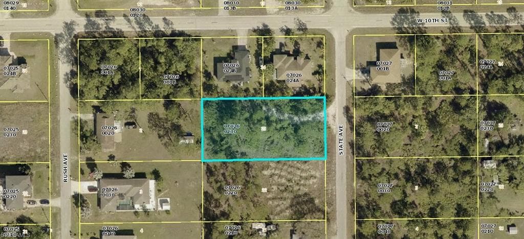 921 State AVE LEHIGH ACRES, FL 33972