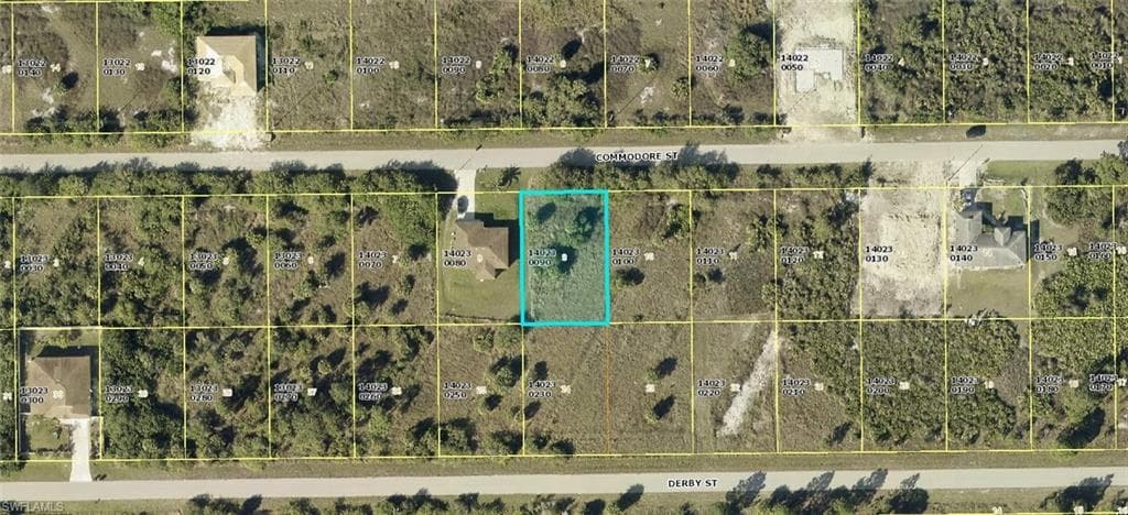 950 Commodore ST LEHIGH ACRES, FL 33974