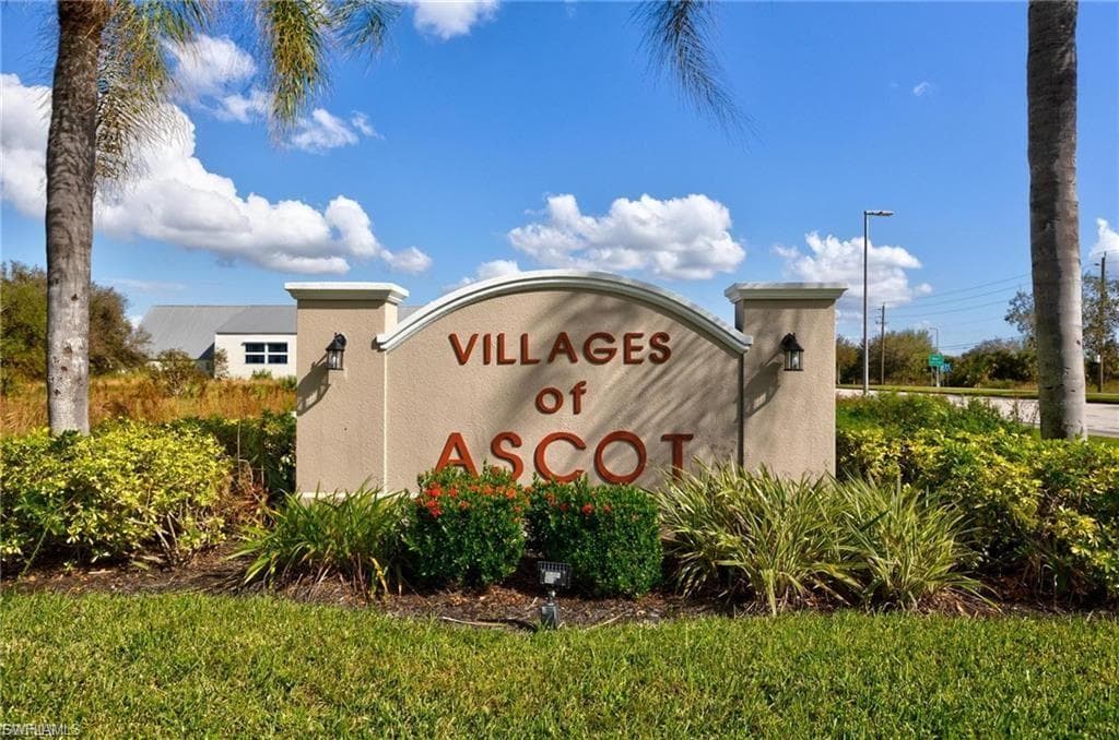 9627 Eaton Gardens LN 105 FORT MYERS, FL 33919