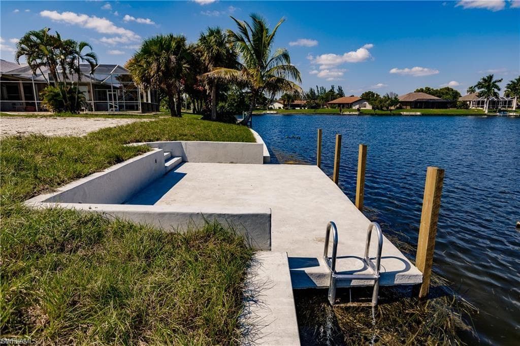 1701 SE 5th CT CAPE CORAL, FL 33990