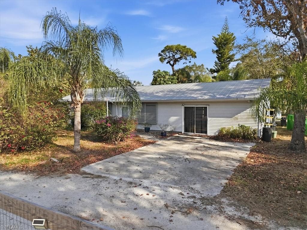 1180 Old Bridge RD NORTH FORT MYERS, FL 33917
