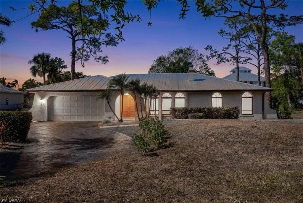 3739 Liberty SQ FORT MYERS, FL 33908