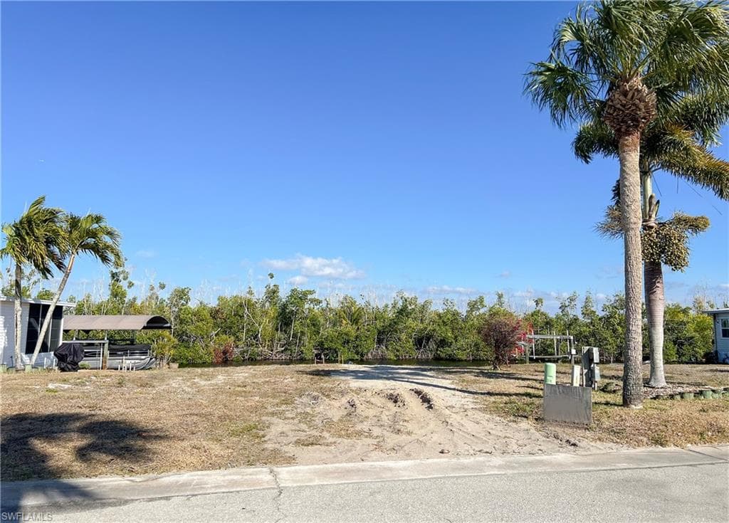 17841 Bryan CT FORT MYERS BEACH, FL 33931