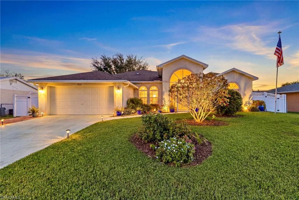531 SE 33rd ST CAPE CORAL, FL 33904
