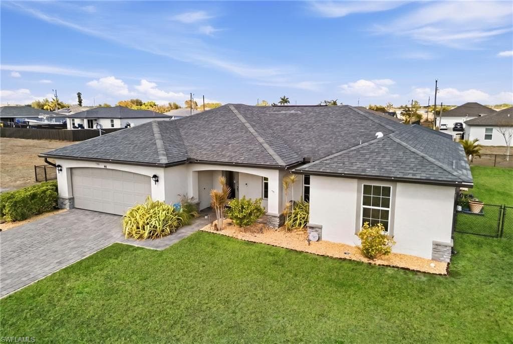 101 NW 25th TER CAPE CORAL, FL 33993