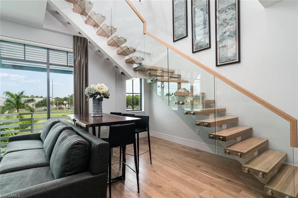 101 8th ST S 210 NAPLES, FL 34102