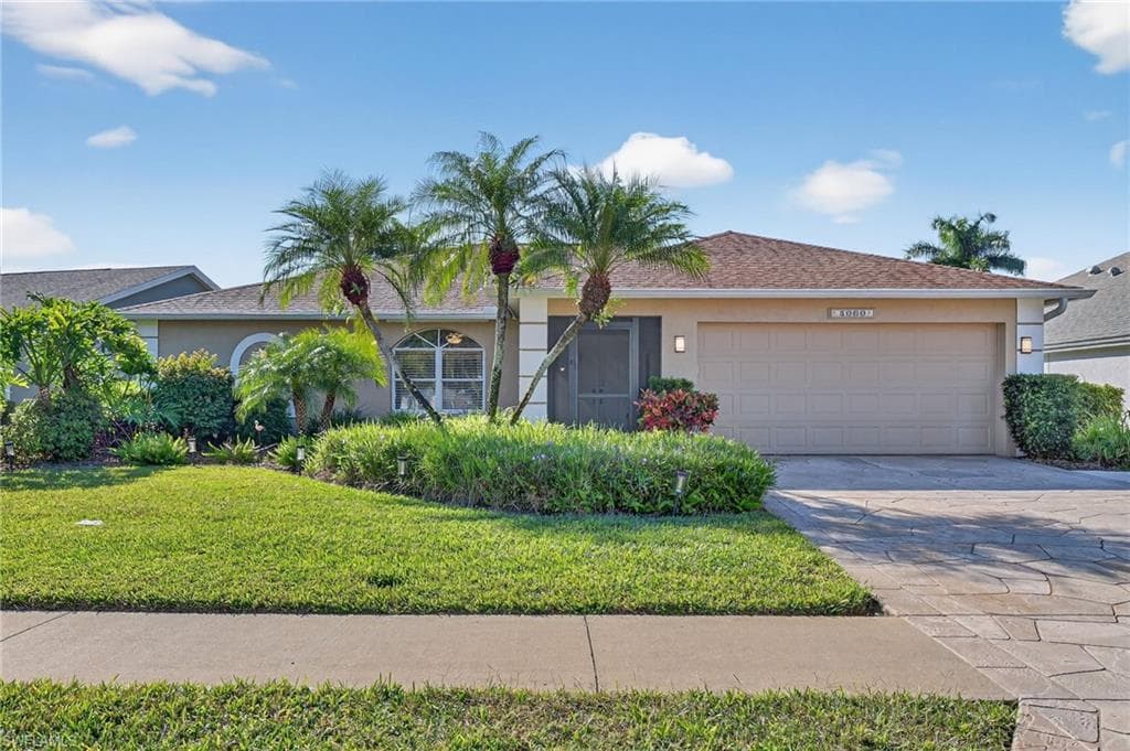 5060 Coldstream LN NAPLES, FL 34104