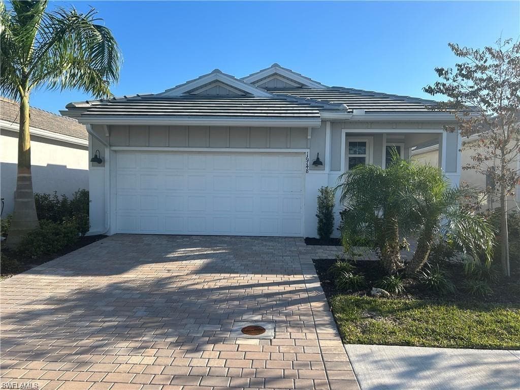 16748 Seasons Coast DR BONITA SPRINGS, FL 34135
