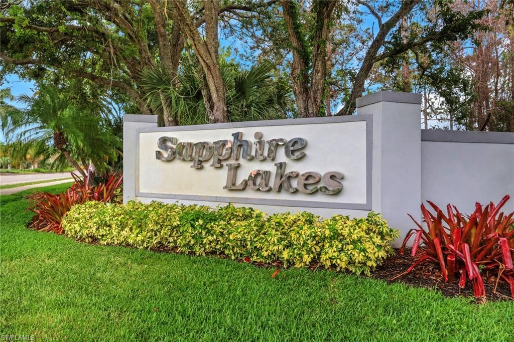 121 Gabriel CIR 1 NAPLES, FL 34104