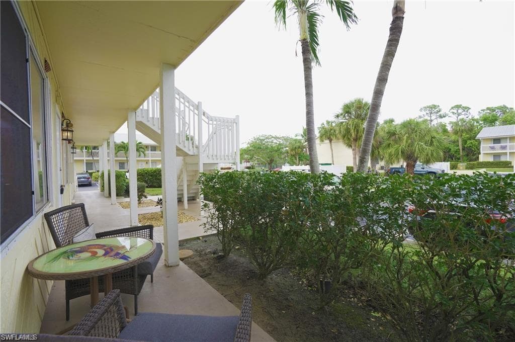 4635 Bayshore DR P7 NAPLES, FL 34112
