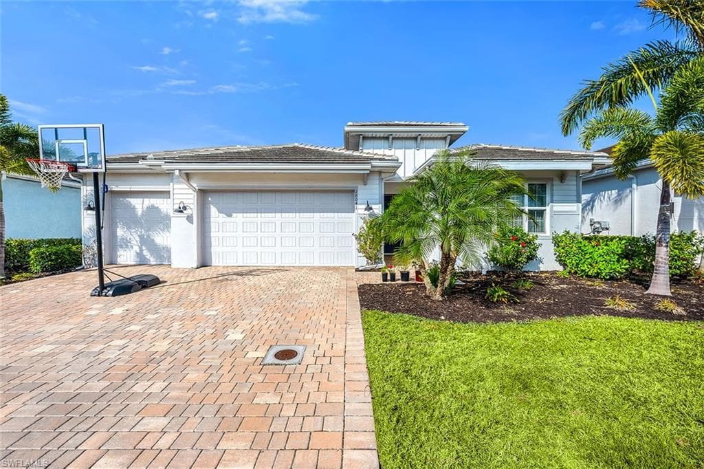 28041 Captiva Shell LOOP BONITA SPRINGS, FL 34135