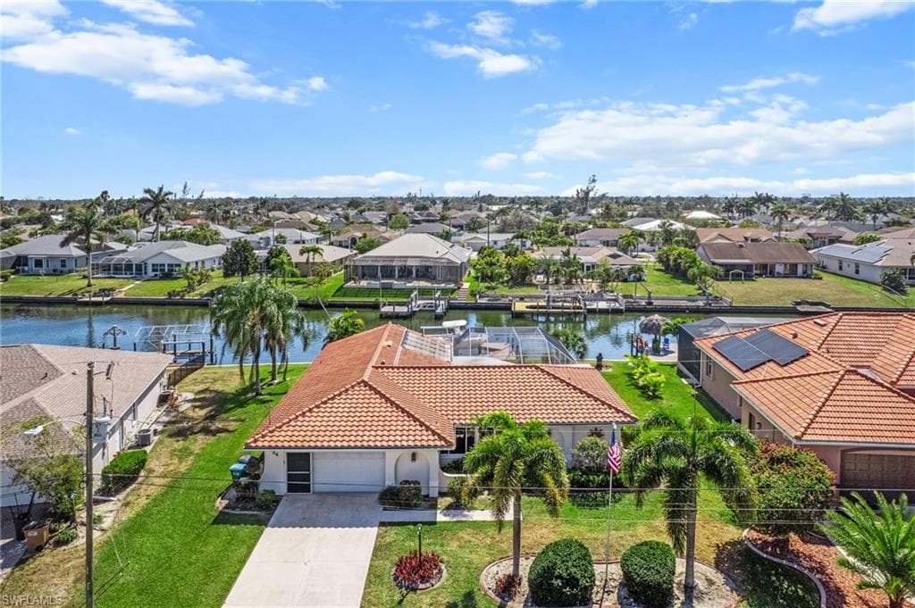 324 Kamal PKWY CAPE CORAL, FL 33904