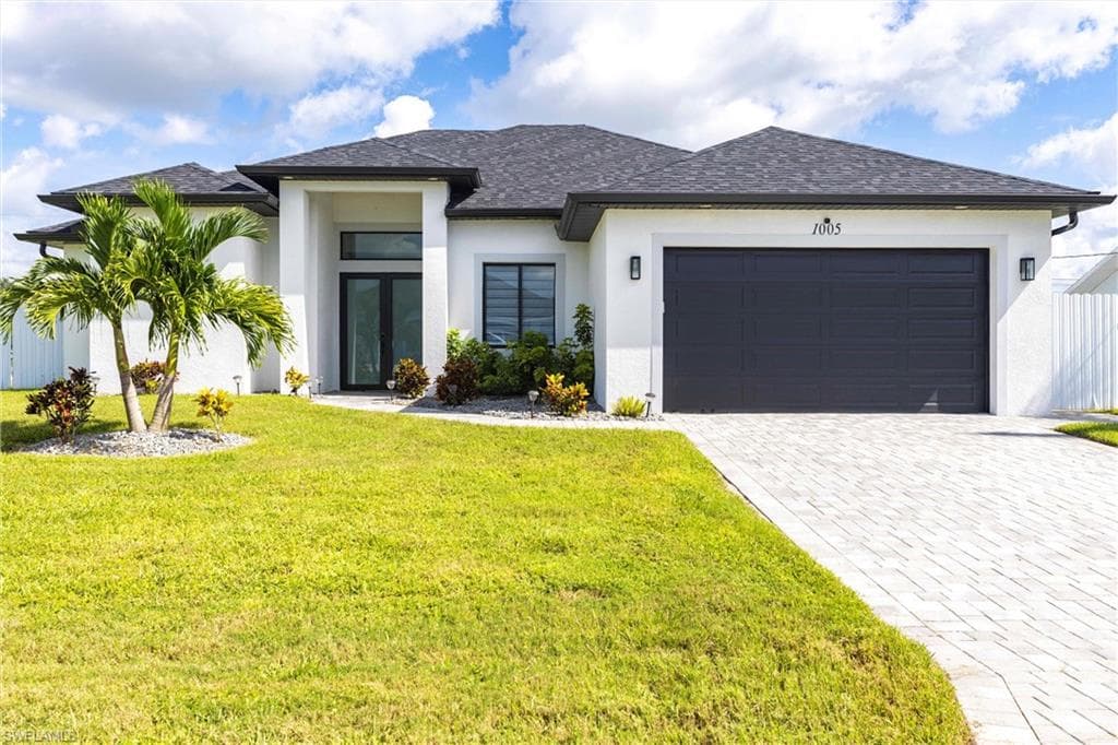 1005 9th TER CAPE CORAL, FL 33909