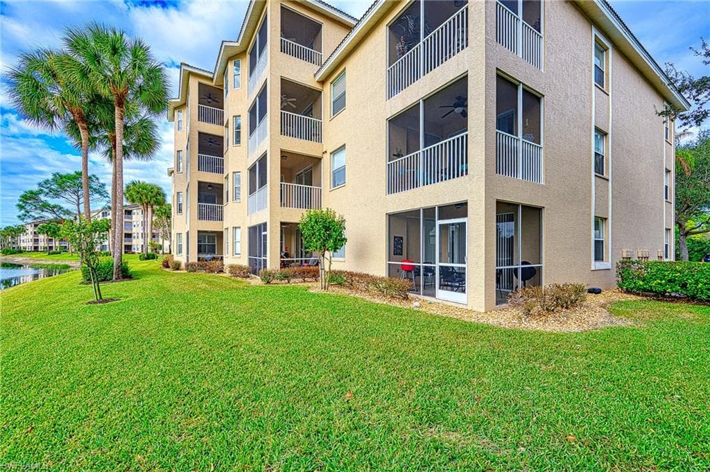 3790 Sawgrass WAY 3221 NAPLES, FL 34112