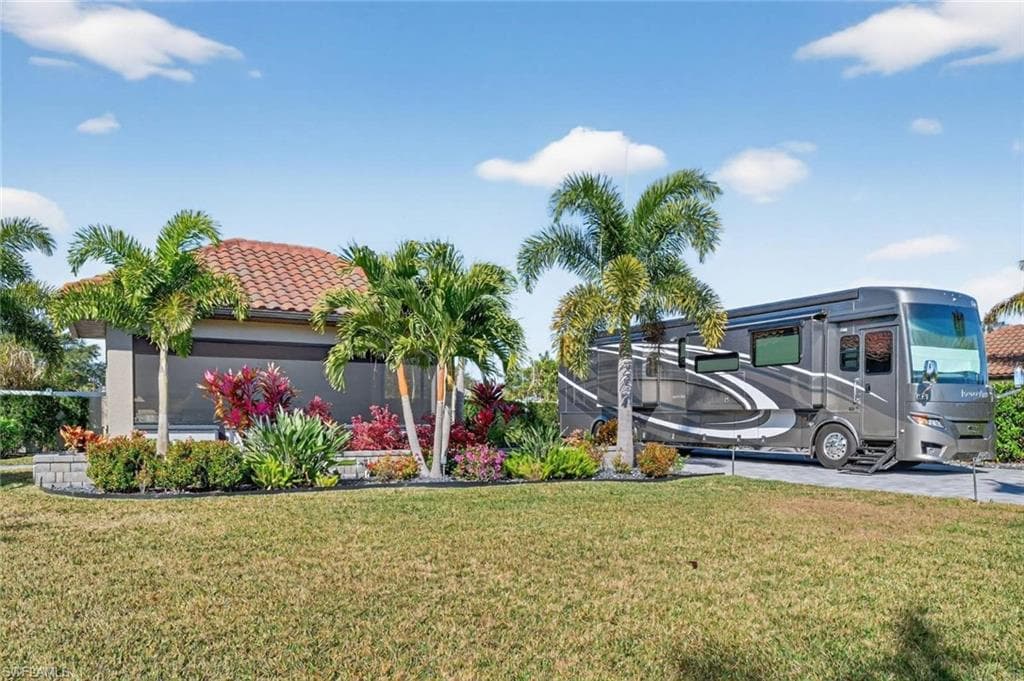 13410 Golden Palms CIR FORT MYERS, FL 33913