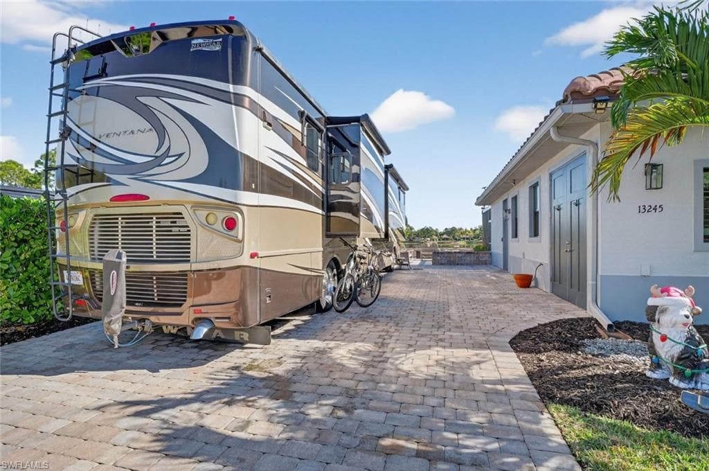 13245 Golden Palms CIR FORT MYERS, FL 33913