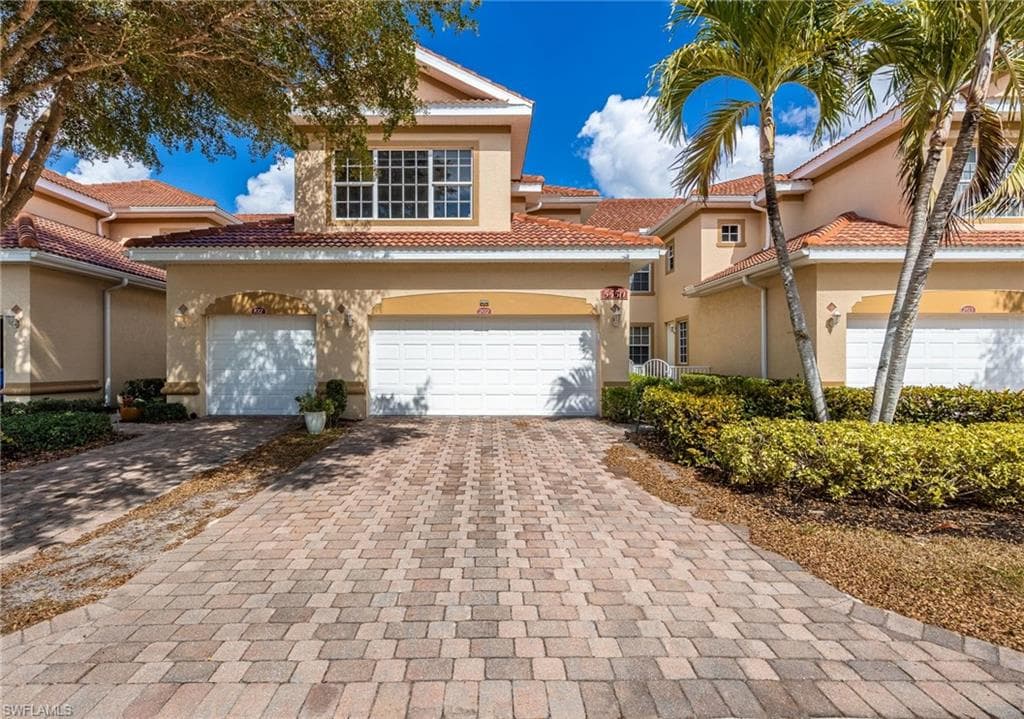 5550 Berkshire DR 202 FORT MYERS, FL 33912