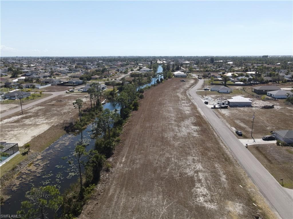 2807 NW 26th PL CAPE CORAL, FL 33993