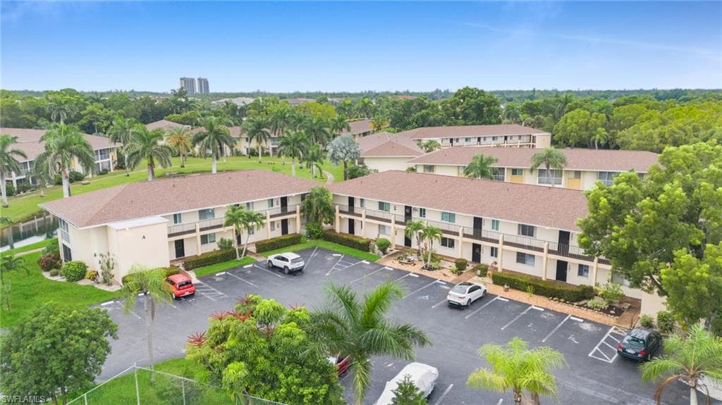 6184 Michelle WAY 101 FORT MYERS, FL 33919