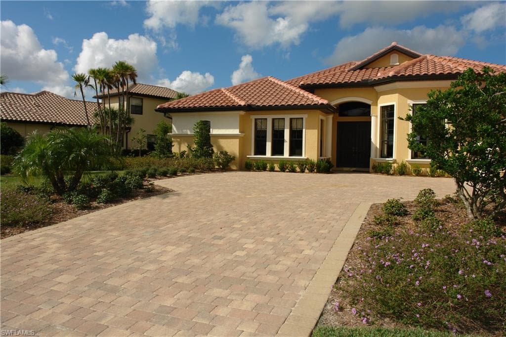 10142 Avalon Lake CIR FORT MYERS, FL 33913