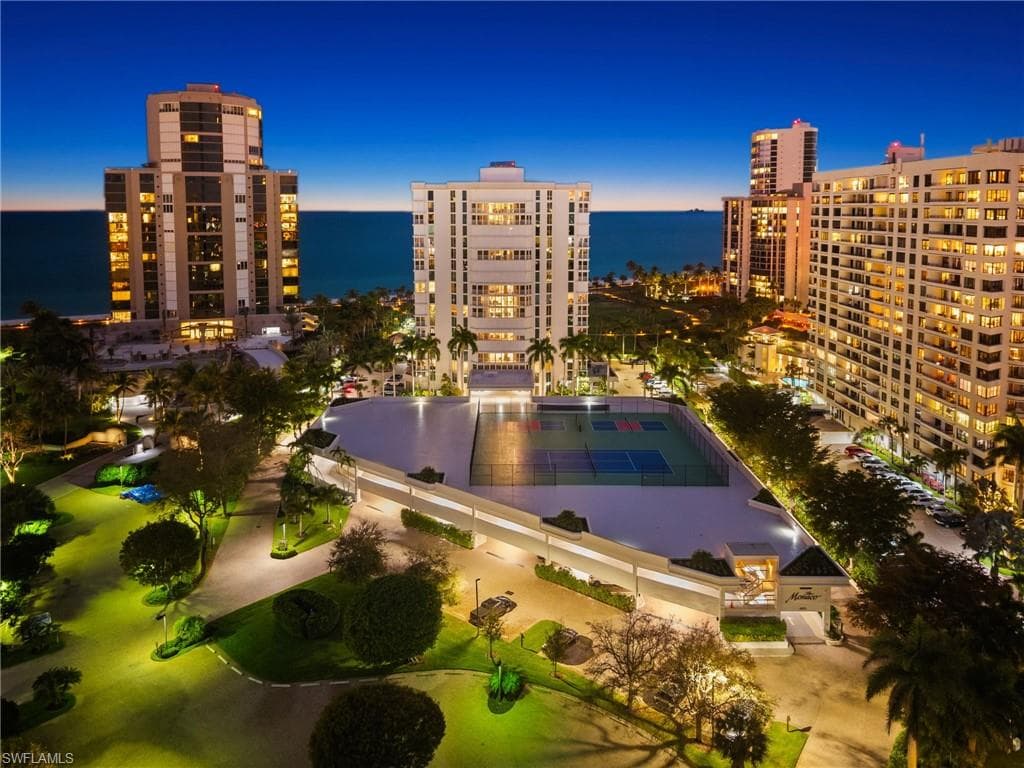 4401 Gulf Shore BLVD N D806 NAPLES, FL 34103