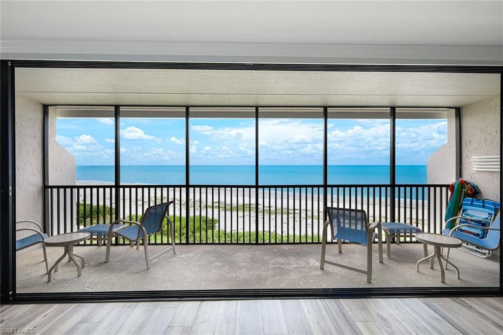 1501 Middle Gulf DR 403A SANIBEL, FL 33957