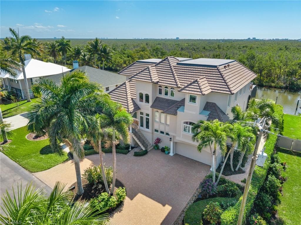 11731 Isle Of Palms DR FORT MYERS BEACH, FL 33931