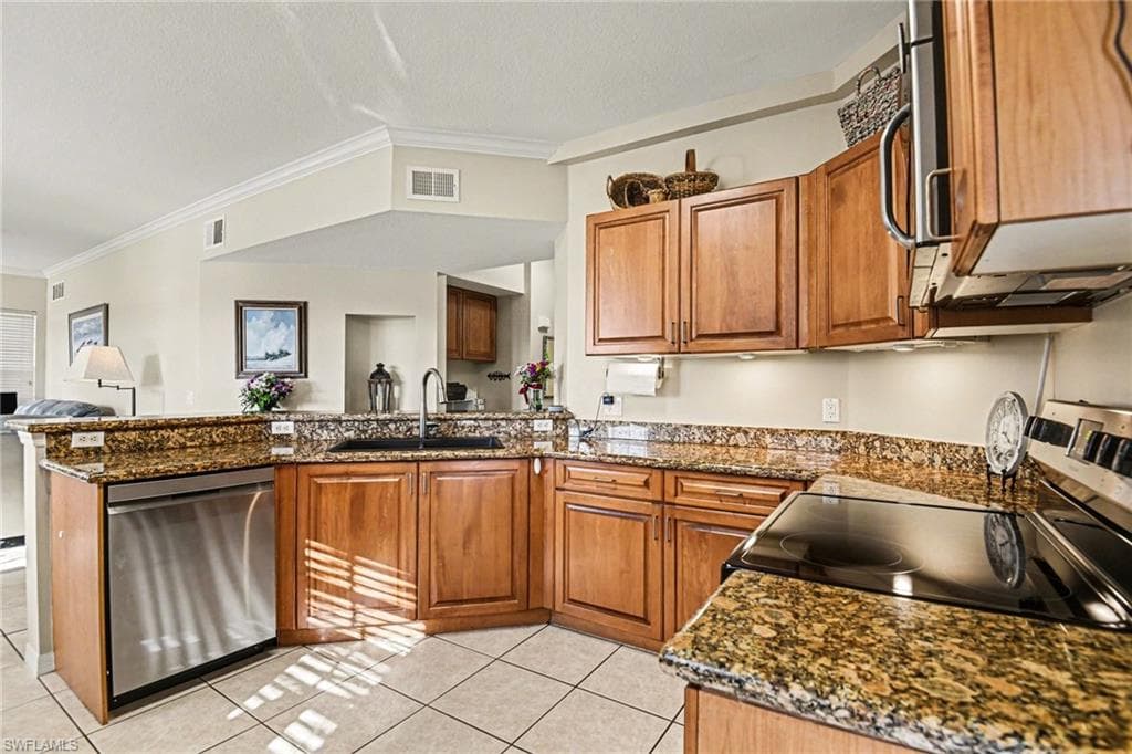 1837 Concordia Lake CIR 1201 CAPE CORAL, FL 33909