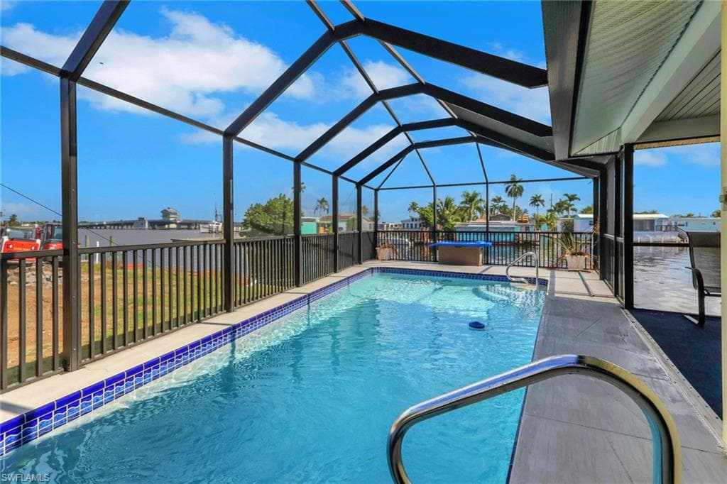 2480 Bayshore DR MATLACHA, FL 33993