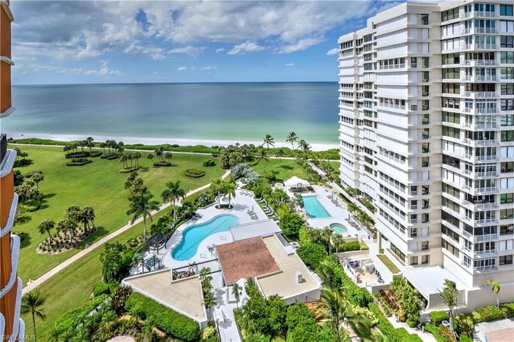 4251 Gulf Shore BLVD N 18A NAPLES, FL 34103