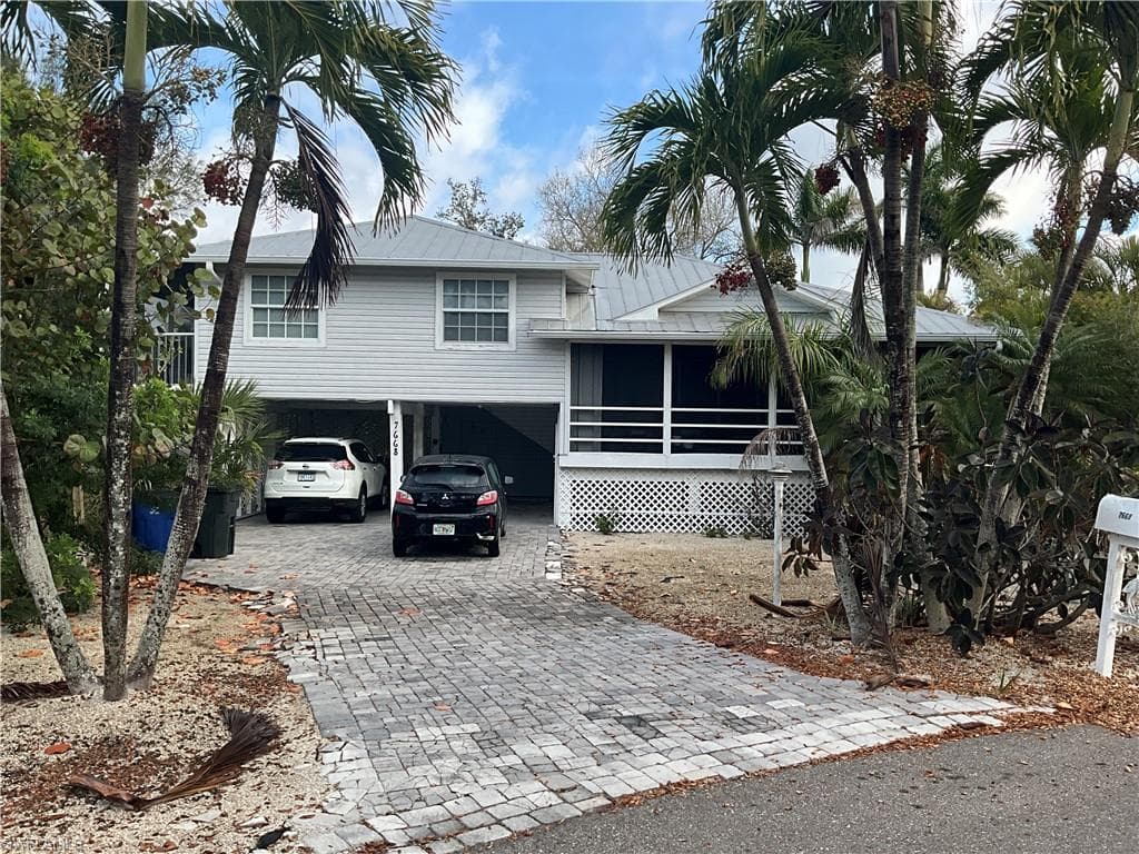7668 Myrsine CIR BOKEELIA, FL 33922