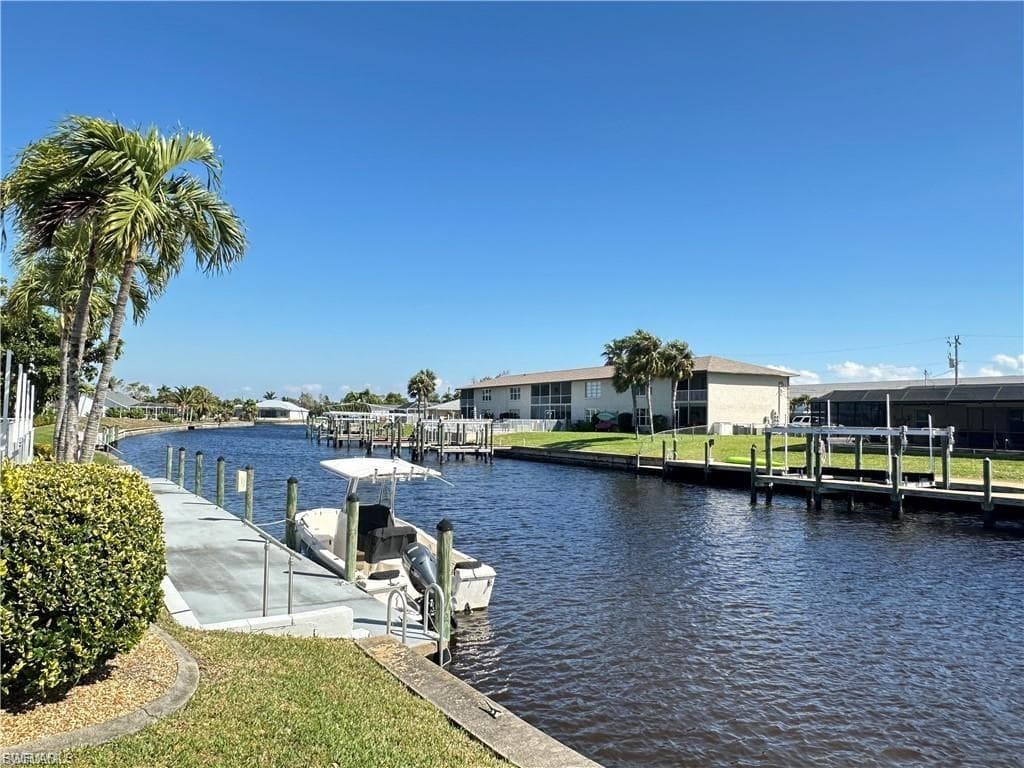 4549 SE 5th PL 210 CAPE CORAL, FL 33904