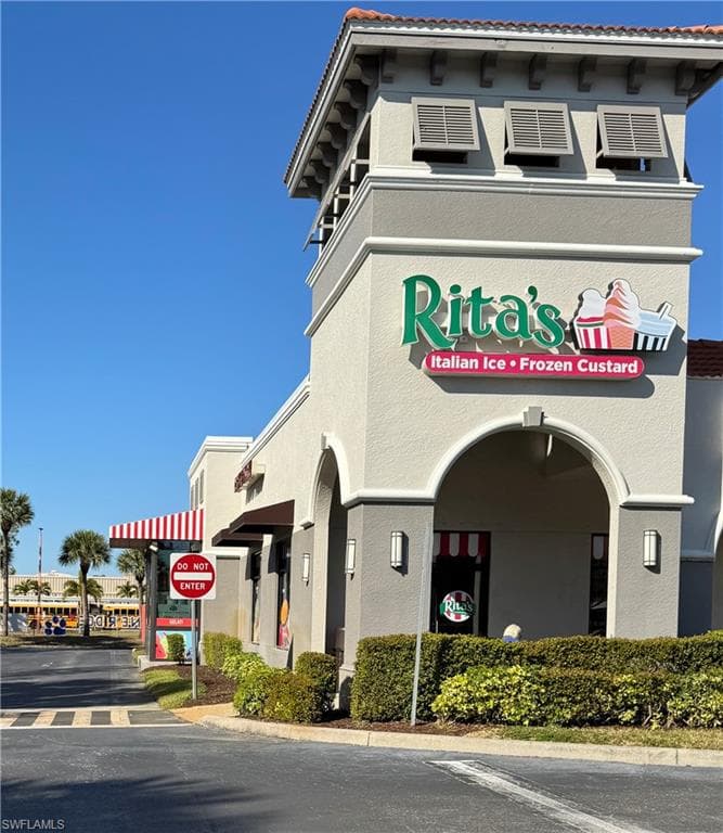 1575 Pine Ridge RD 1 NAPLES, FL 34109