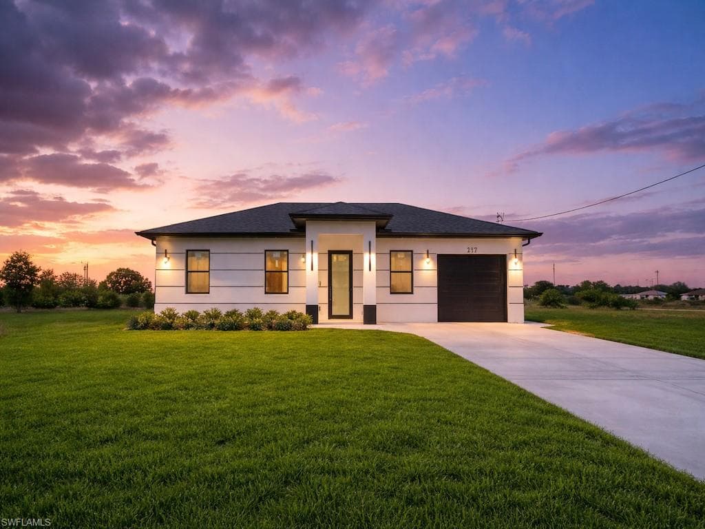 217 Pembroke ST LEHIGH ACRES, FL 33974