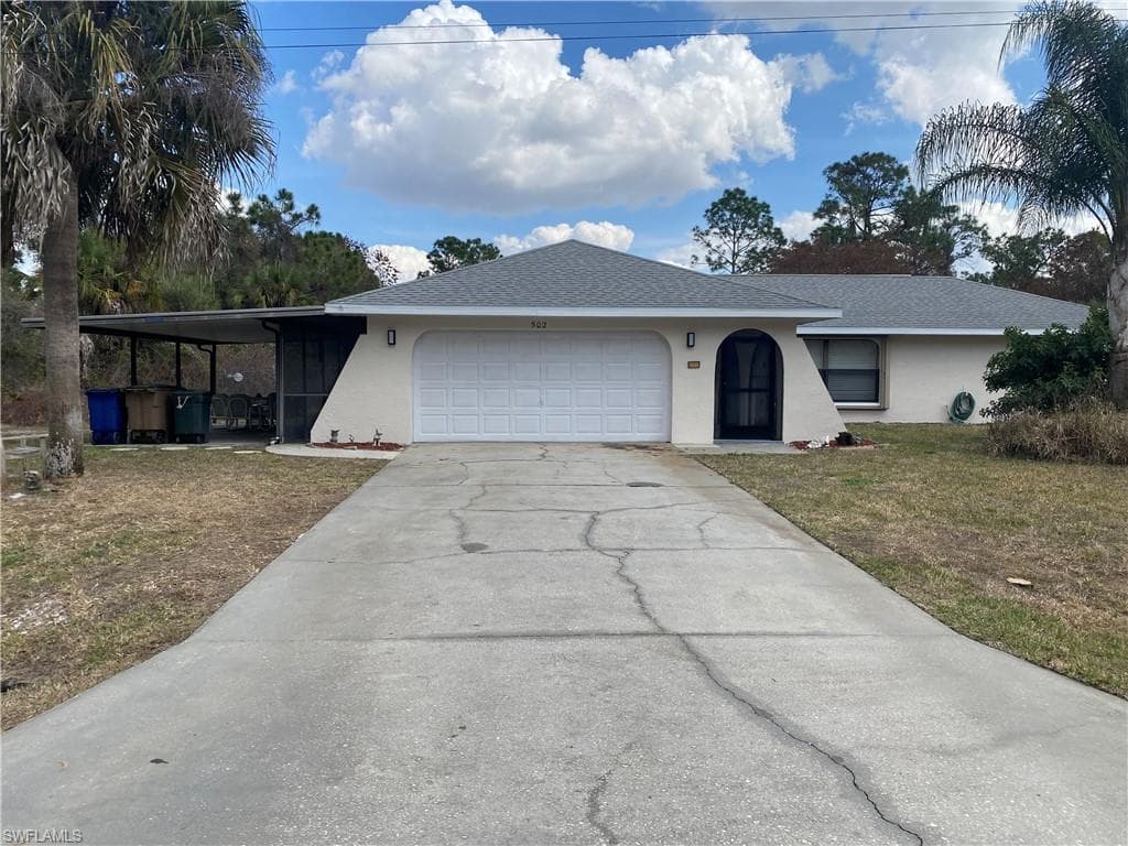 502 Grant AVE LEHIGH ACRES, FL 33972