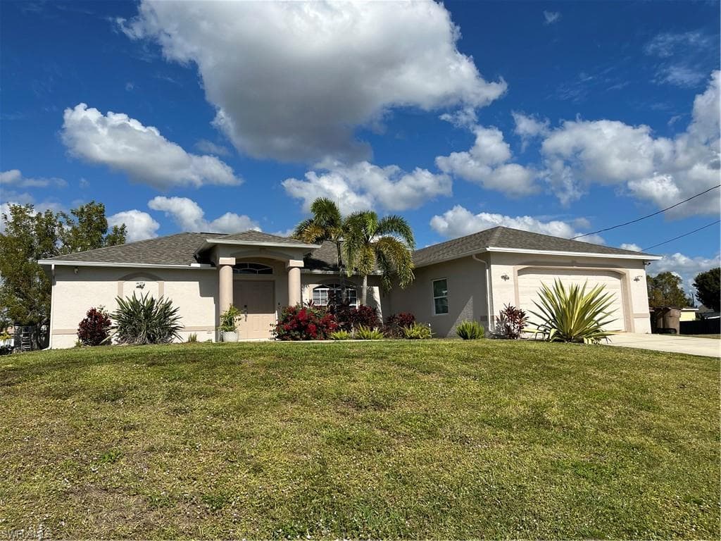 1805 17th TER CAPE CORAL, FL 33993