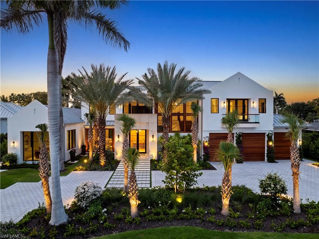 745 Pectin RD NAPLES, FL 34102