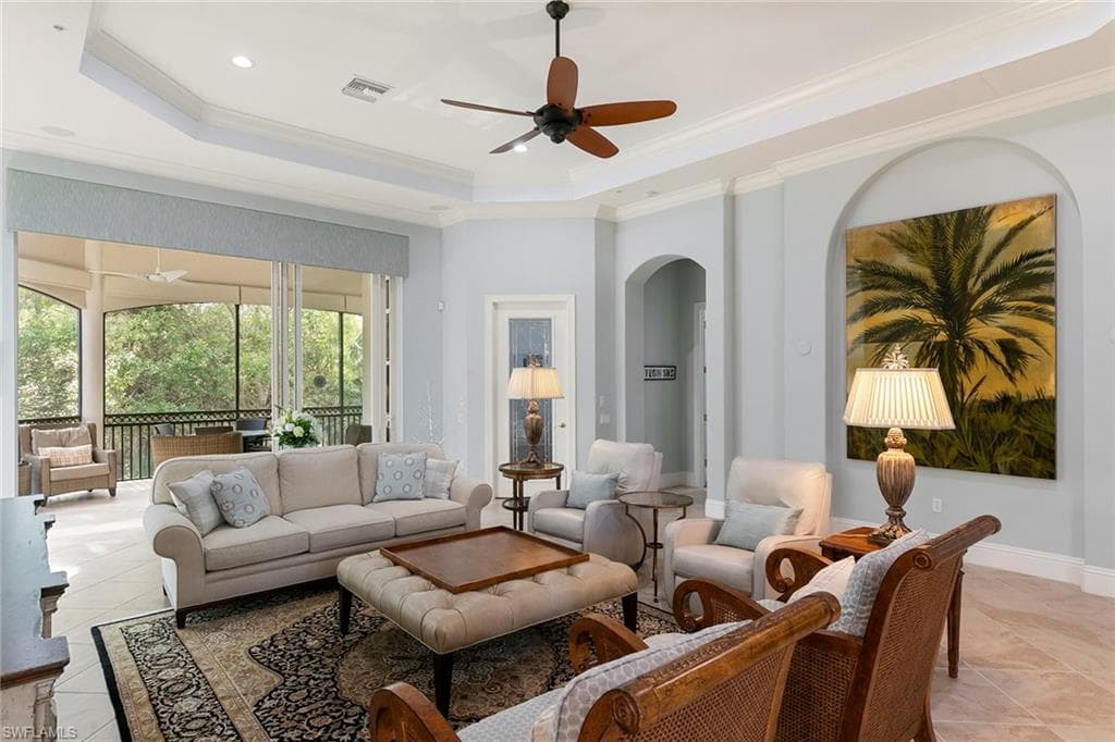 28510 Calabria CT 201 NAPLES, FL 34110