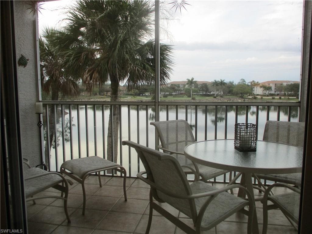 7525 Stoneybrook DR 937 NAPLES, FL 34112